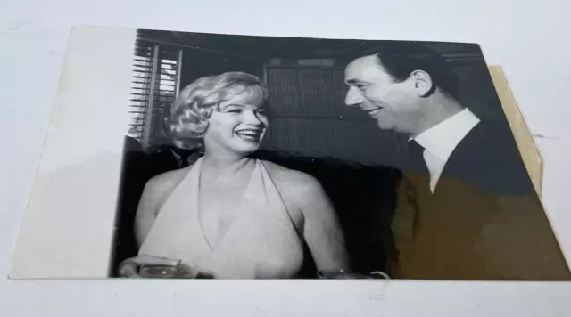 Photo Presse Originale Argentique Marilyn Monroe Yves Montand Tampons Dos 1972