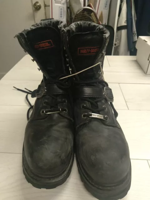 (1) Harley Davidson Women's Size 7.5 Black Solid Lace up Boots Faded Glory Biker