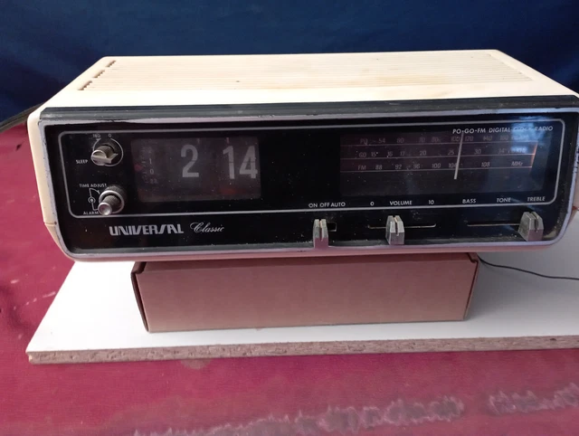 Radio réveil vintage Philips 390