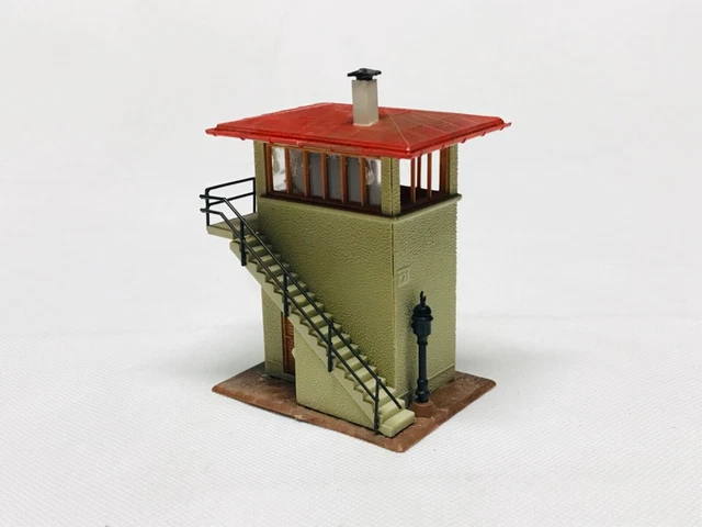 Jouef HO – Gare Et Poste D'aiguillage – Maquette Montée – Etat Moyen