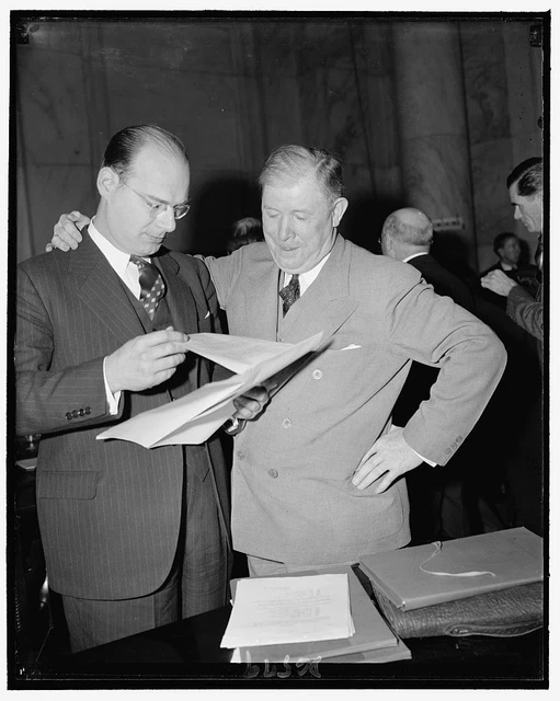 Reproduced 1939 Photo Michael Cleary, Right, Pres The Northwestern Mutual Lif s
