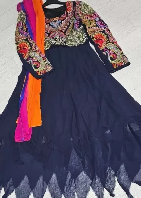 Indian Pakistani Party Wedding Dress Designer Style Embroidery Work Size M Navy