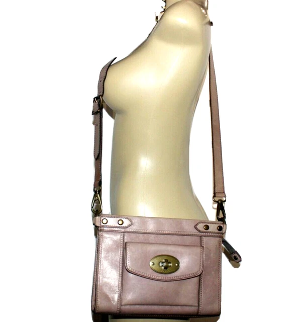 Fossil Vintage Revival Turn-Lock Antiqued Mauve Premium Leather Crossbody Bag Fossil Vintage Revival Turn-Lock Antiqued Mauve Premium Leather Crossbody Bag