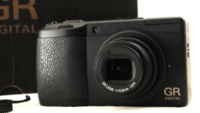 N.MINT Ricoh GR DIGITAL II 10.1MP Compact Digital Black Camera from Japan