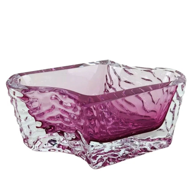 Petite Coupe Ou Cendrier Vintage En Verre De Murano Rose Effet Bulles - Années 60
