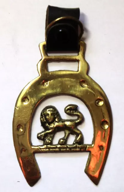Vintage 5" Martingale Brass Leather LION Horseshoe Hanging Medallion Horse A9