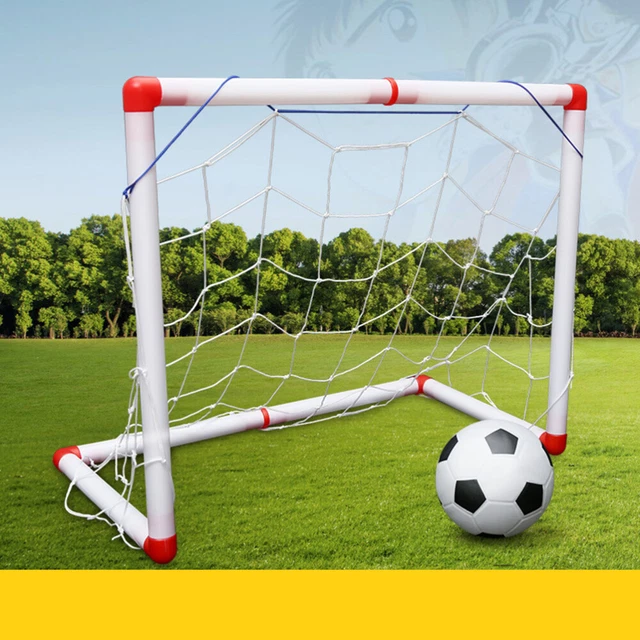 Calcio e porta porta calcio per bambini calciatori dentro neonato