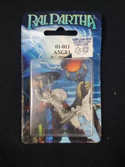 Ral Partha Angel Miniature 01-011 Dungeons and Dragons  Frostgrave Fantasy
