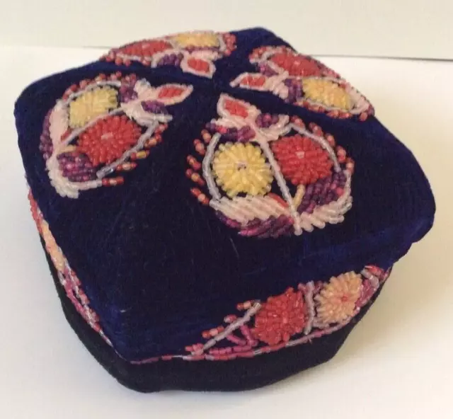 Chapeau traditionnel Ouzbek - Ouzbekistan - période URSS - broderie de perles