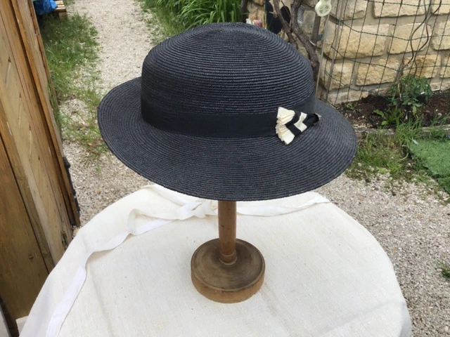 Achetez des Chapeaux Élégants pour Femmes de la Société de Commerce