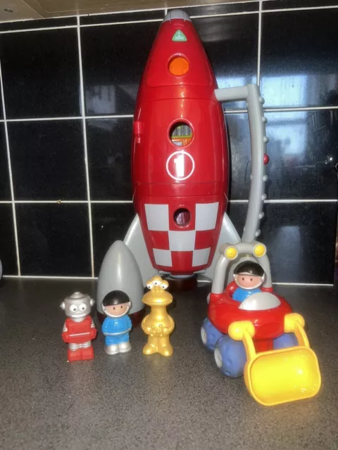 ELC Happyland Space Rocket Set And Astronauts Aliens - Sounds And Lights Working