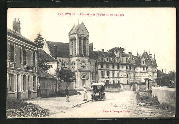 CPA Ambleville, Ensemble de l´Eglise et du Chateau
