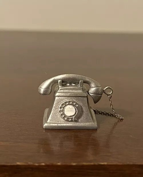 Vintage Pewter Thimble Collectors Club Rotary Telephone TCC Made In England