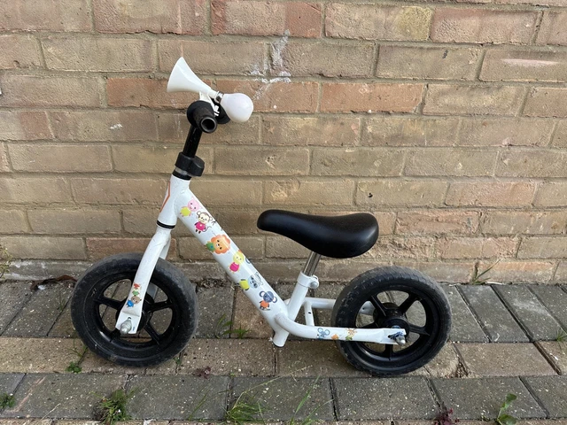 Kids Bikes Character Balance Bike HALFORDS INDI KIDS Balance Bike
