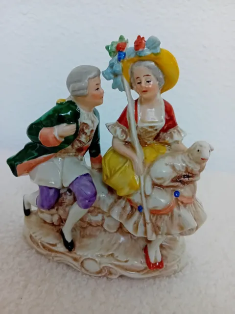 Ancienne Figurine Bergere Porcelaine De Saxe Germany  Peint A La Mai Polychrome