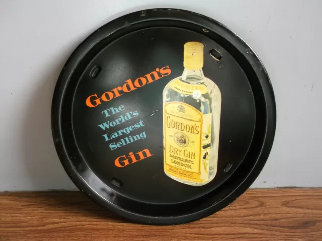 Rare vintage "GORDON'S GIN" advertising tin tray of 60's made in England..