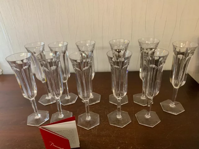 7 flûtes à champagne modèle Malmaison en cristal de Baccarat (prix à la pièce)