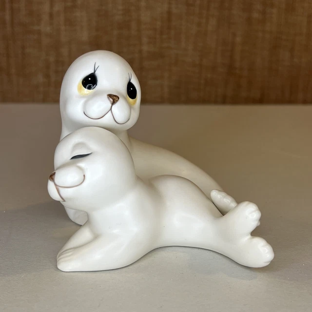 Vintage Oxford Mother & Baby Seal Sea Lion White Ceramic Figurines