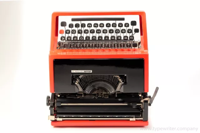 Olivetti Dora/Lettera 31 Red & Black Typewriter, Vintage, Mint Condition,