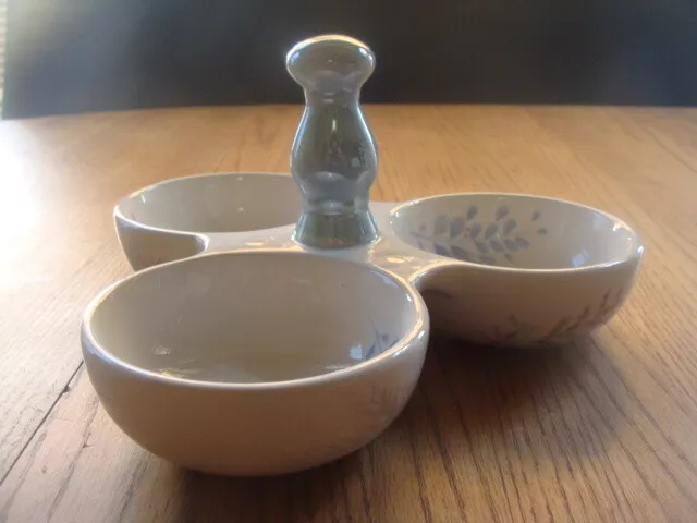 Pfaltzgraff Winter Frost Pattern 3 Sections Center Handle Condiment Serving Dish