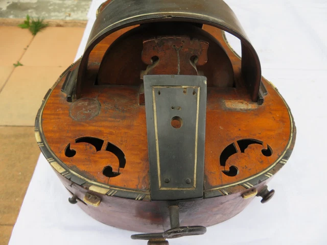 Vielle à roue très ancienne , old Hurdy gurdy , à restaurer. 24