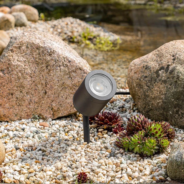 Gartenstrahler Mit Erdspie Led