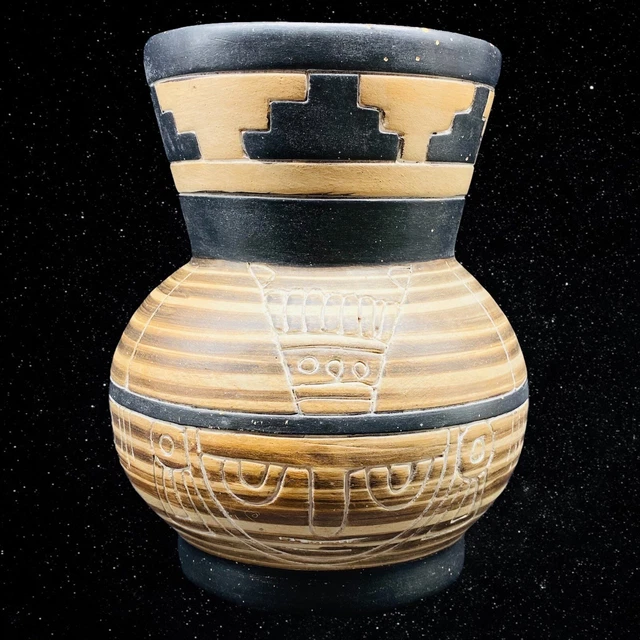 Vintage Mexican Folk Art Pottery Etched Brown Black Vase 8.5”T 5.5”W