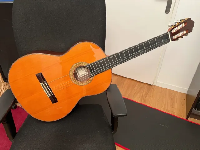 Guitare Classique Yamaha C40MII Nature Mat - adulte - Idéale débutant