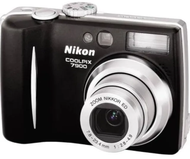 Cámara digital Nikon COOLPIX L1 6,2 MP negra usada