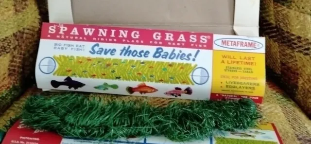 Vintage Metaframe Baby Saver  Live Bearing Fish Floating Safety Spawning Grass