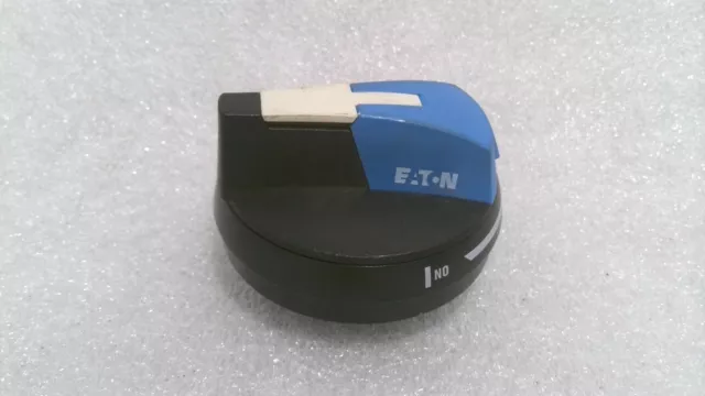Eaton External Selector Handle, On/Off, 2.75" Diameter, 1.89" Height 2