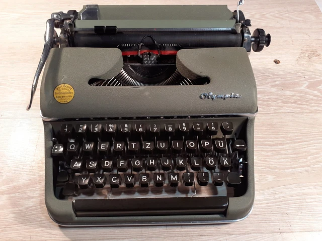 CTHY “eVent” TECH HOODED JACKET Typewriters, Pens & Writing Instruments, Collectibles - PicClick