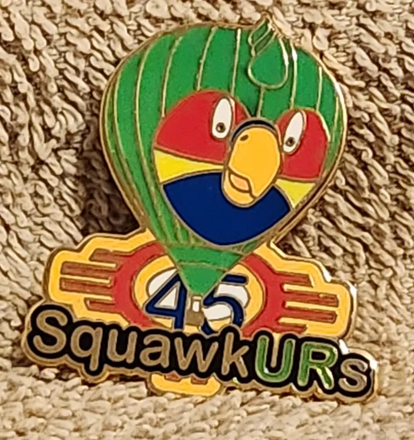 Squawkurs 45 Balloon Pin