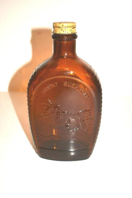 Log Cabin Amber Glass Syrup Bottle 1776 Bicentennial Mount Rushmore Vintage