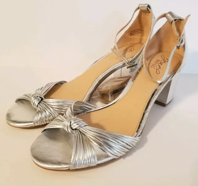 Badgley Mischka Jewel Silver Lacey Vintage Knot Heeled Sandals Womens Sz 9.5 New