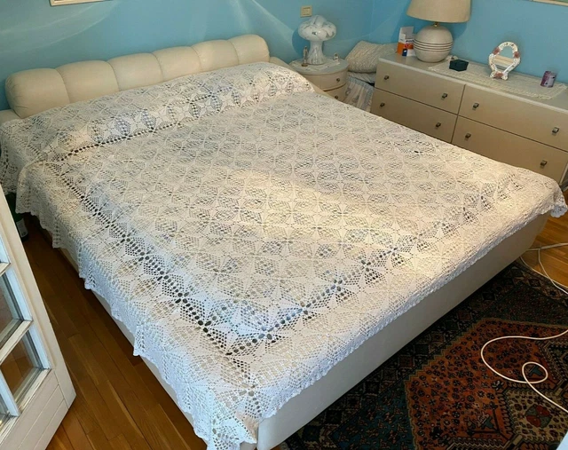 Coprletto all'uncnetto n stle rustco fatto a mano al 100%. Coperta