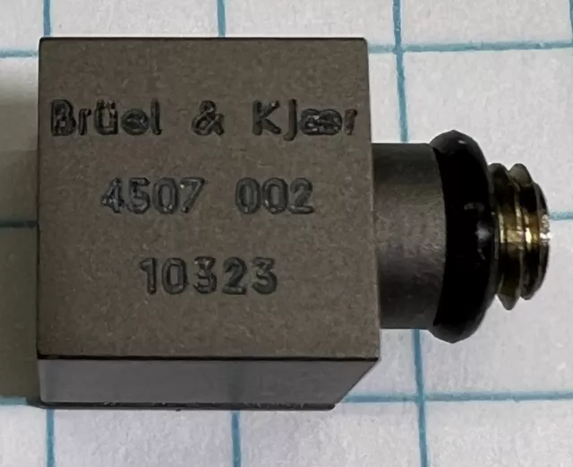 BRUEL & KJAER ACCELEROMETER Model 4507 002 With ENDEVCO 3090CM12 Cable