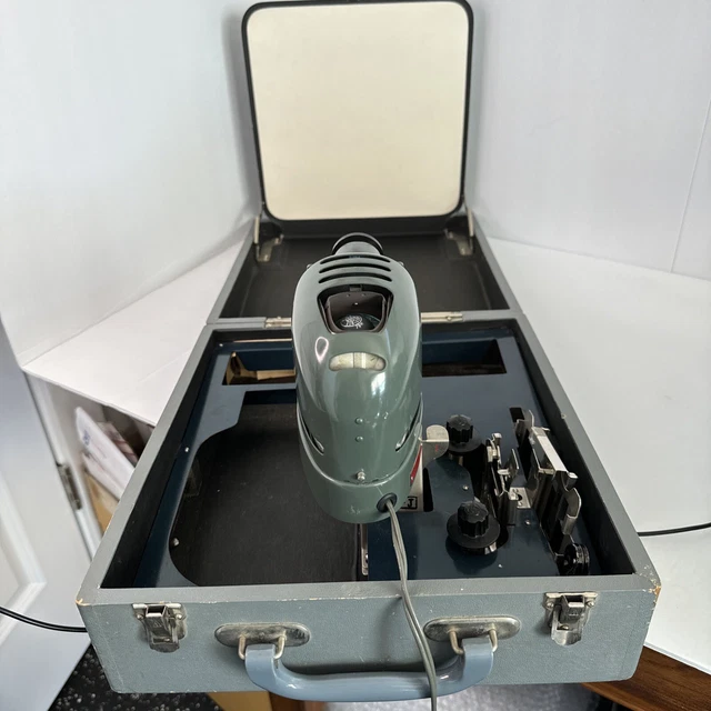 FUJI BIRDIE KIT Portable Slide Case 35mm Film Projector Japan WORKS Vtg