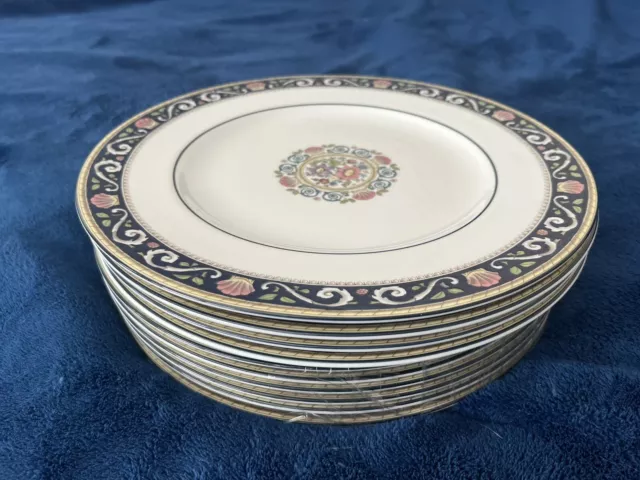 WEDGWOOD England RUNNYMEDE DARK BLUE W4472  Dinner Plates 10 3/4 2