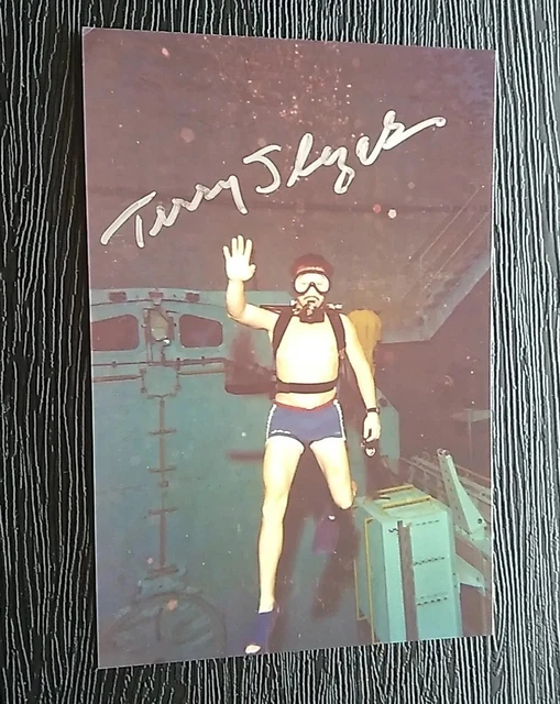 TERRY SLEZAK NASA FIRST TO TOUCH MOON DUST AUTOGRAPHED SIGNED 4x6 GLOSSY PHOTO