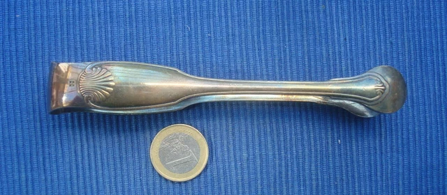 Ancienne Pince à Sucre En Métal Argenté, Motif Coquille Et Filet - Super élégante Pour Vos Repas Rétro