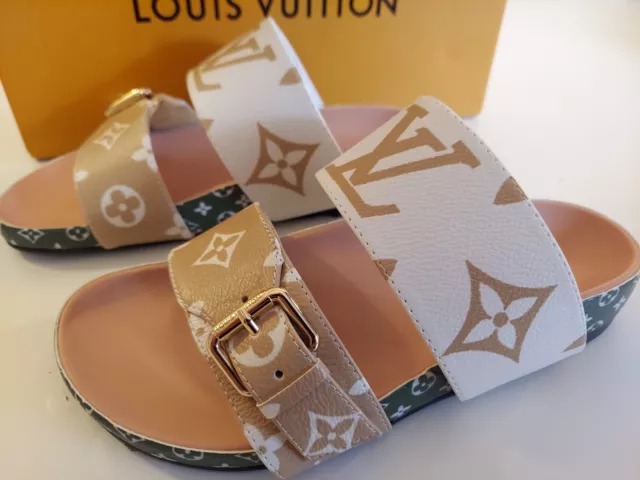 Louis Vuitton Women's Bom Dia Flat Mules Limited Edition Grace  Coddington Catogr
