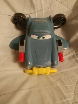 finn mcmissile bath toy