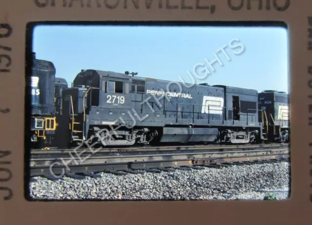 Original '76 Kodachrome Slide PC Penn Central 2719 U23B  Sharonville, OH  36P30