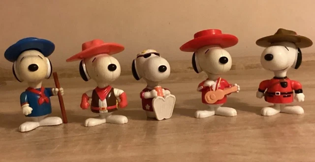 5 x Vintage McDonalds Happy Meal Snoopy Round The World Toys 1999 inch. Mountie