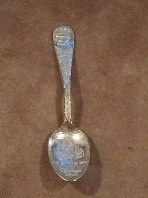 1892-3 CHICAGO WORLDS FAIR Souvenir Spoon Arts Building