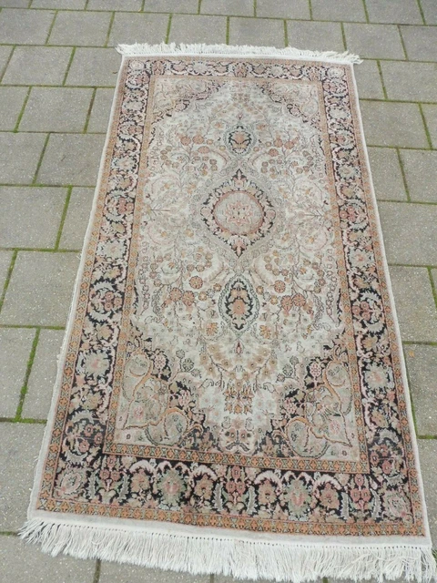 Magnifique tapis persan pure soie Cachemire - Kashmir - à