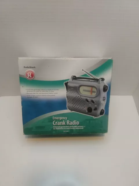 N.O.S. Radio Shack Emergency Crank Radio AM/FM & USB Flashlight