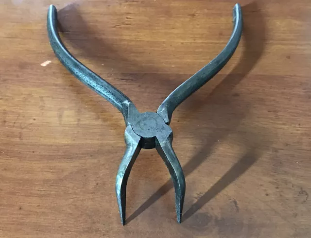 VTG Kraeuter 5-1/2” Bent Needle Nose Pliers 1631 Made In USA - Excellent Tips