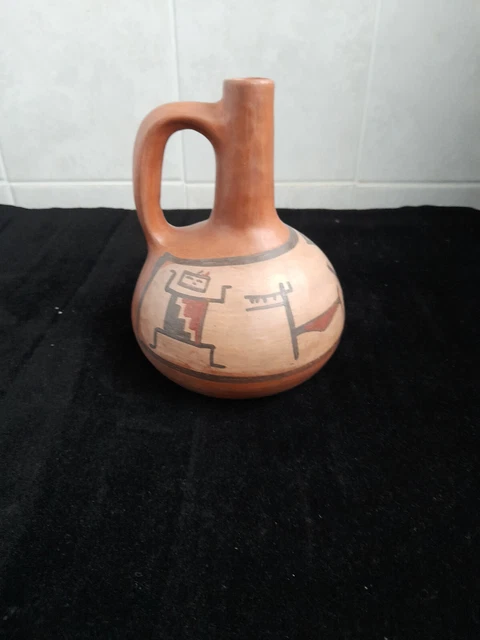 pichet  poterie chilienne 16 cm de haut